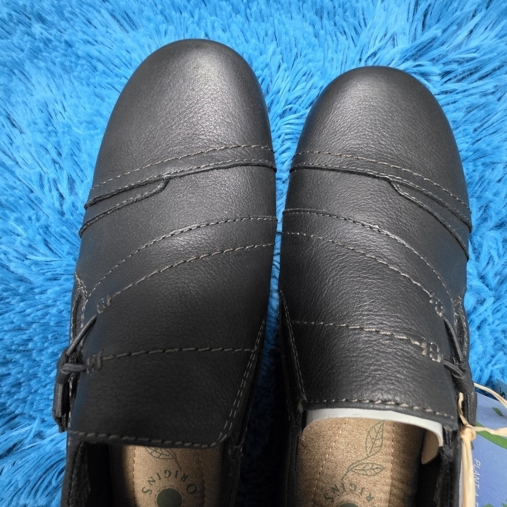 Earth Origins Tasha Leather Slip On Shoes NWT Womens Size 10 Wide - Picture 9 of 11